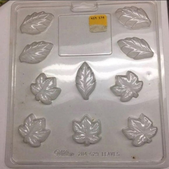Candy Mold Leaves Vintage Wilton Chocolate Plaster Soap Fall Autumn Halloween - Picture 1 of 4